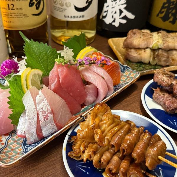 新鮮な国産豚を使用し、遠赤外線でじっくり丁寧に焼き上げた【やきとん串】秘伝のタレをつけて提供!