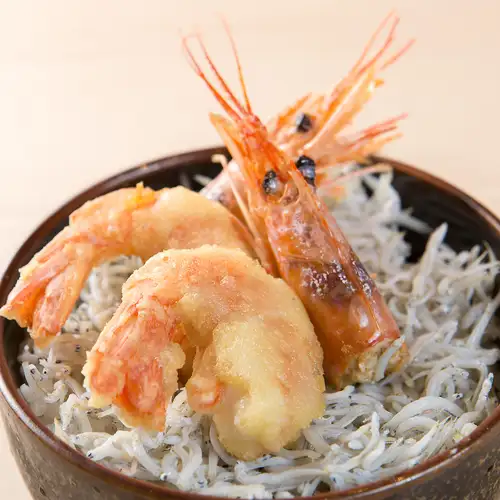 シラスたっぷり海老天丼