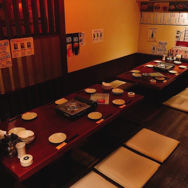 宴会は、最大28名様まで可♪みんなでワイワイ楽しみながら、とり鉄自慢の鶏料理に舌づつみ。