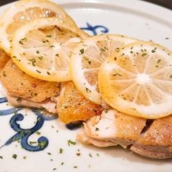 大阿蘇どりモモ肉レモンバター焼き