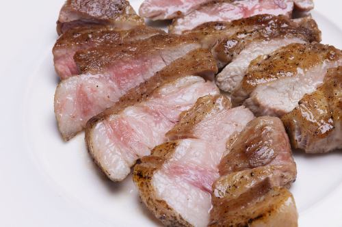 豚ロースソテーブランデー仕上げ　大皿二人前