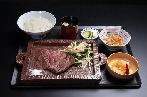 鉄板焼き　国産牛ランイチ御膳