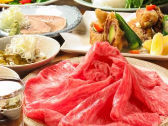 【特选牛排套餐】3,000日元（含税）享用精选牛排11道菜品