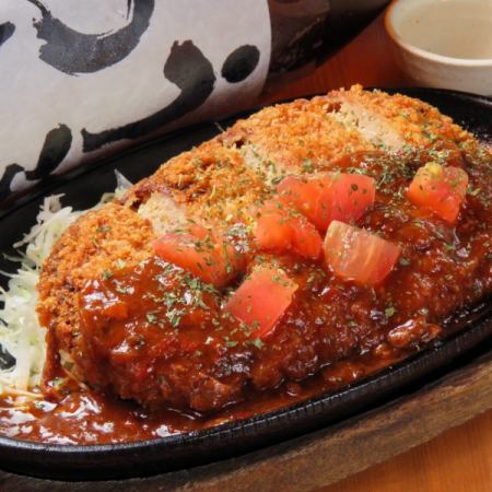 A popular restaurant in line every day! Meat lunches such as steak and minced meat cutlet are available!