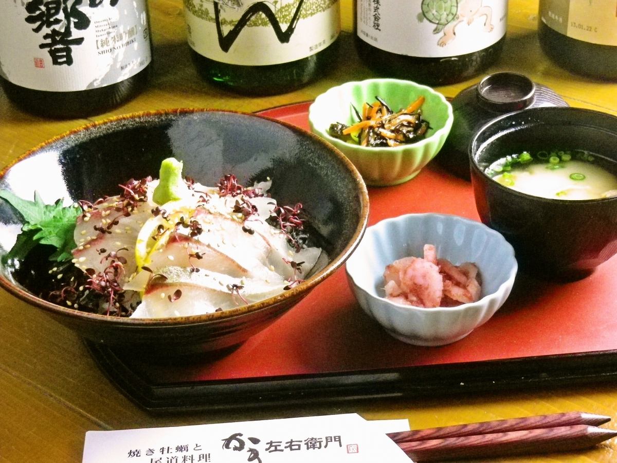 Onomichi用瀨戶內海的大量新鮮海鮮烹飪。