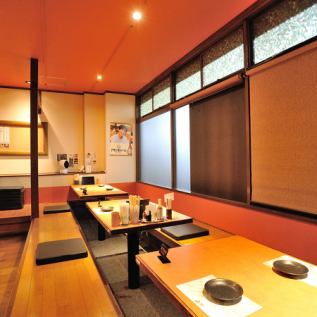 [2nd floor] We have tatami seating that can accommodate up to 20 people! You can relax and enjoy your time here♪ It can be used for various occasions, from drinking parties with friends to large banquets! We also have a variety of course meals that are perfect for banquets, so please consider them as well! We also have a course plan that includes all-you-can-drink◎