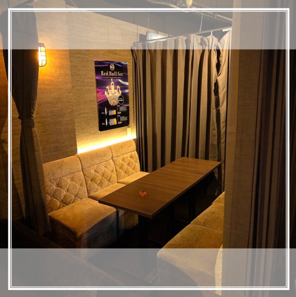 【貸切OK!営業時間もご相談ください】貸切パーティー希望なら!18:00~翌3:00まで営業中で、パーティー二次会や結婚式二次会、夜遅いスタートのご宴会もOK。ご相談いただければ17時オープンなども柔軟に対応いたします!食べ飲み放題や二次会コース、コースも豊富にご用意。深夜の梅田のパーティーにぜひご利用ください!