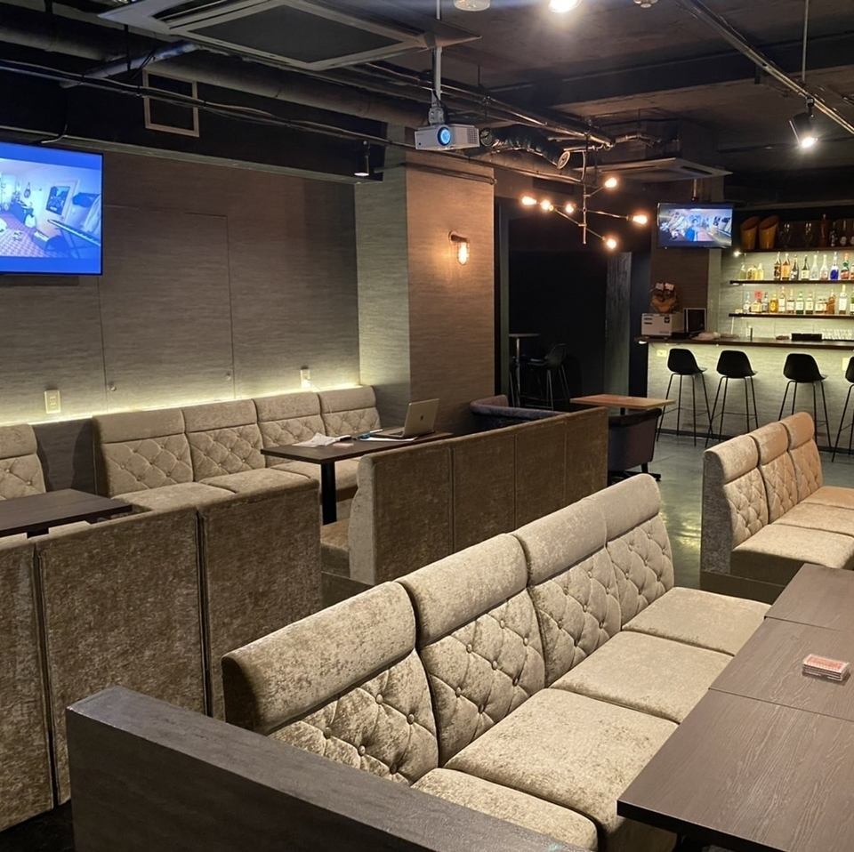 ダーツ/カラオケ/ソファ完備◎梅田で飲むならリバティ！