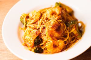 Shrimp and broccoli arrabbiata