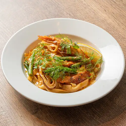 【海老ビスククリームソースのパスタ】
