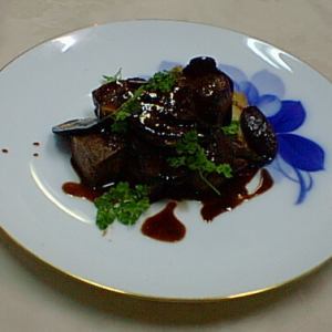 Wagyu beef cheek stewed in red wine