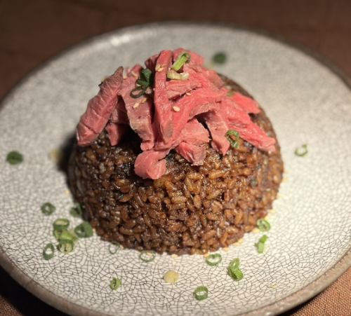 ニンニク黒チャーハン
