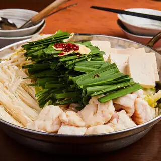 Includes 2 hours of all-you-can-drink! [Limited Time Offer] Enjoy horse sashimi and meat sushi ★ Choose from 2 types of hot pot courses ♪