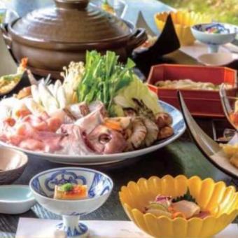 ちゃんこ鍋 6,050円(税込)｜鶏肉、豚肉、海の幸…具だくさんのお鍋で体の芯から温まります