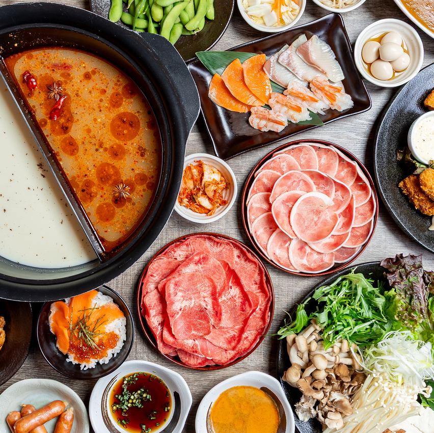 極薄ラムや道産の新鮮な肉、海鮮をしゃぶしゃぶで贅沢にご堪能ください