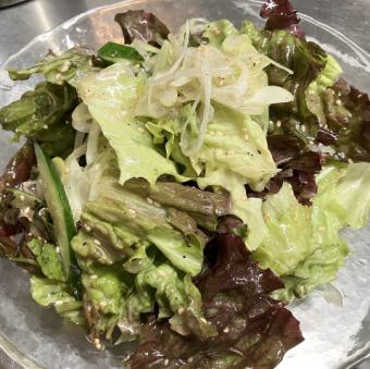 ゴマ油香る塩サラダ