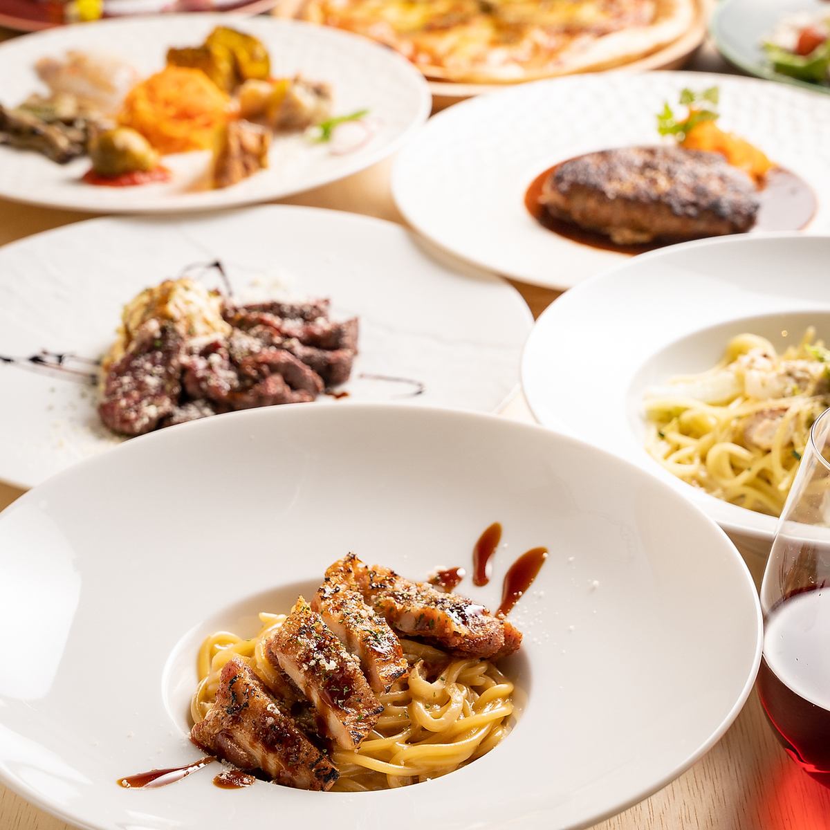 Please spend a luxurious time with authentic Italian course meals