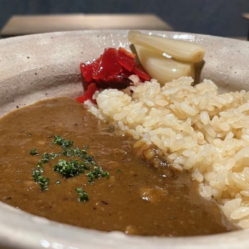 〆にはカレーやパスタもご用意♪