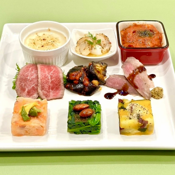 Limited Quantity Lunch Menu: Tokyo Olive Luxury 9 Kind Plate! Drink, Salad, Soup Included, All-You-Can-Eat Baguette
