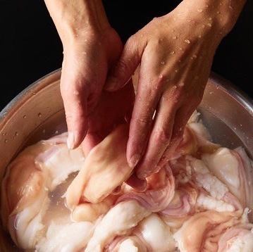 職人による手洗い