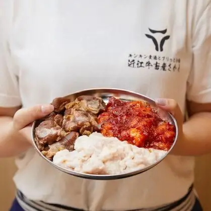 我们提供榻榻米包间！享受轻松惬意的私人宴会吧♪