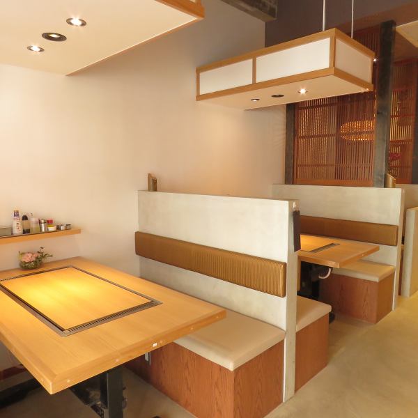 テーブルの様子。20歳以下のお客様がいらっしゃる場合こちらのお席はご利用いただけません。