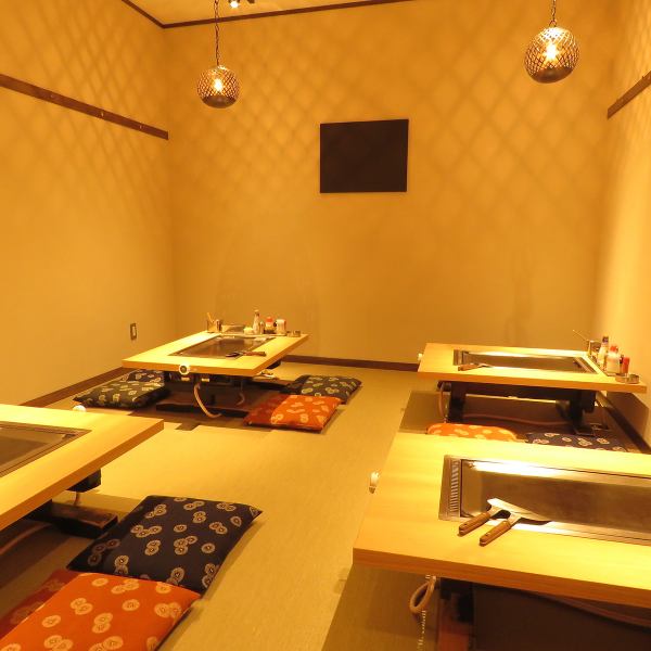 座敷の様子。禁煙席となります。5名様の場合基本1テーブルのご案内でお誕生日席でお願いしております。2テーブルご希望の場合ご予約時にお伝えください。