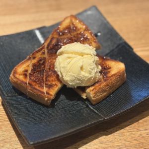 鉄板ハニートースト～はちみつ・バニラアイス添え～