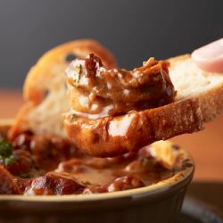 洋食屋の牛すじ煮込み