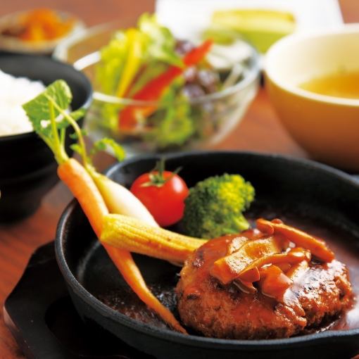[ランチ]手づくりハンバーグ1280円(全6品)数に限りがございます