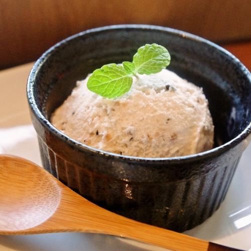 アイスクリーム(黒豆きなこ・抹茶・バニラ)