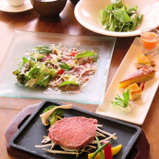 [昼夜OK]ステーキをたっぷり堪能。黒毛和牛の厳選　鉄板焼ステーキコース(ロース)　4500円