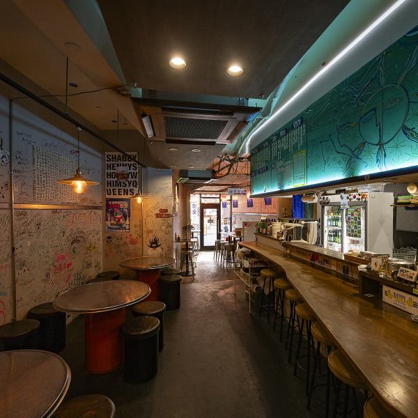 店内の雰囲気や本場さながらのドラム缶テーブルは、まるで韓国に来たような空間。歓送迎会・飲み会・女子会などの各種お集りにご活用下さい!