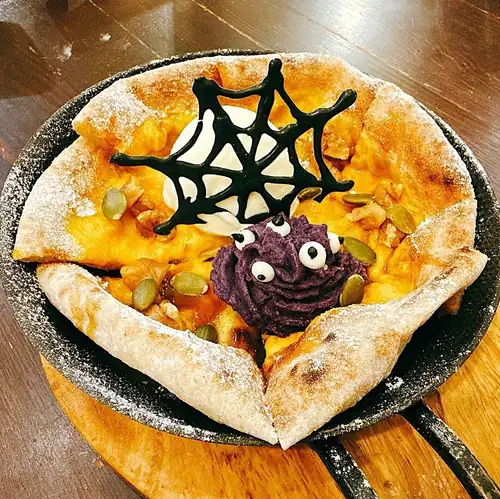 いたずらモンスターの窯焼きドルチェ