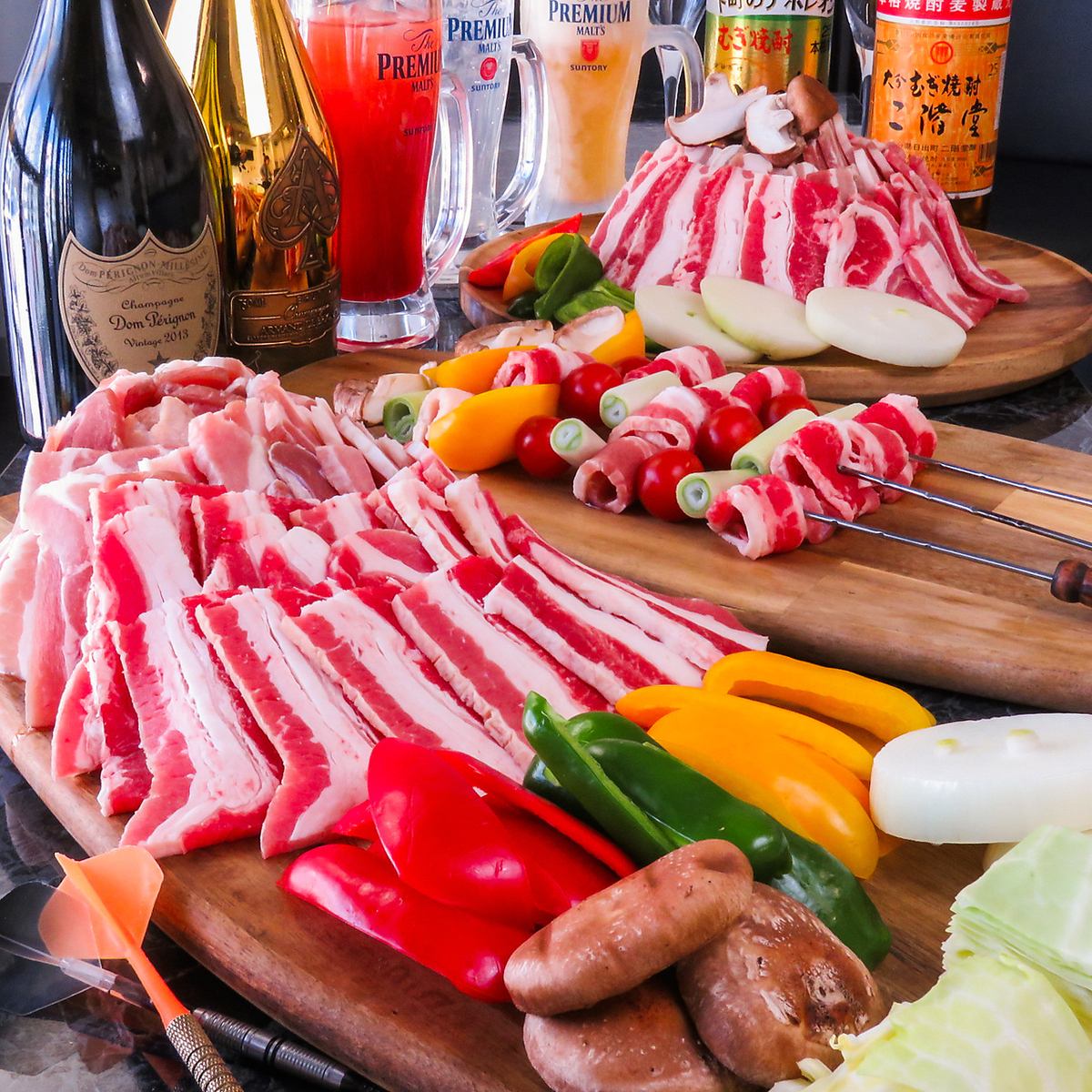 점심 OK! 테라스 BBQ 코스 2H 음료 무제한 & 고기 모듬 포함 3500 엔 ~