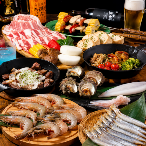 【お肉だけではありません!海鮮食材もございます!】迫力満点海老の丸焼き!