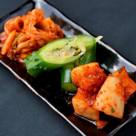 キムチ盛り合わせ