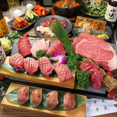 【10/1~】和牛炙り寿司・生厚切り特上タン・黒毛和牛特選赤身ステーキを堪能|≪新極コース≫