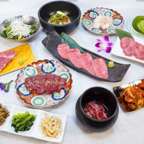 Enjoy our carefully selected Yakiniku in a relaxed atmosphere.