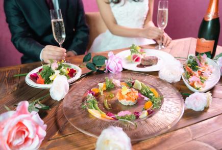 크리스마스 한정 ☆ 호화 풀 코스 ♪ 병 와인 11 종류 이외에 크래프트 맥주 등 모두 음료 무제한 ☆