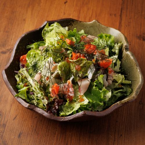 海鮮とアボカドのサラダ