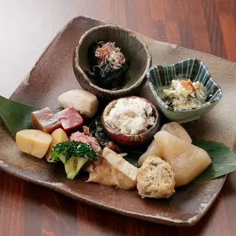≪宴会・接待に最適◎≫◆おばんざい7種・刺身3種・焼物等【120分飲放題付全8品】◆『桜』コ-ス