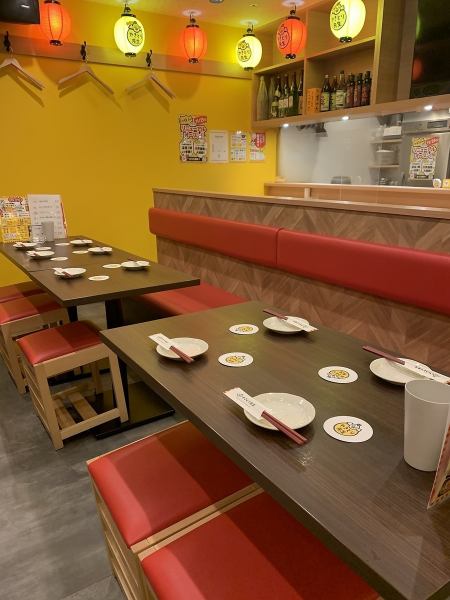 【栄駅徒歩3分 新感覚！焼き鳥とお酒とカラオケ。ワイワイガヤガヤ楽しみませんか？】カラオケができる新感覚の焼き鳥屋です！忘新年会、歓送迎会、結婚式２次会、お誕生日会など様々なシーンにぜひご利用ください♪