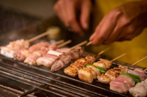 焼き鳥１本８０円～
