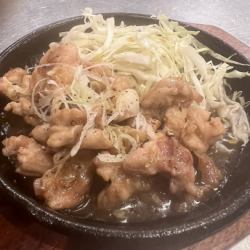 Stir-fried chicken neck with green onions and salt