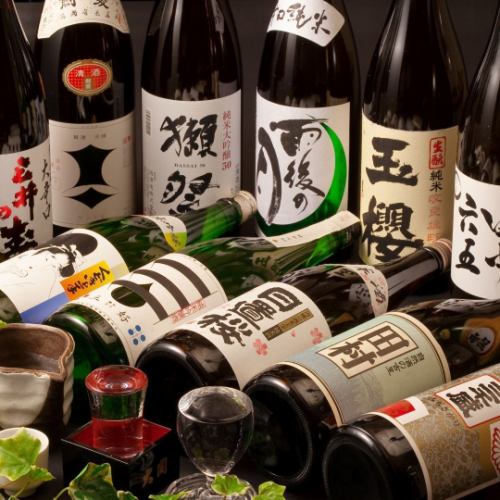 We always have 10 types of local sake available!