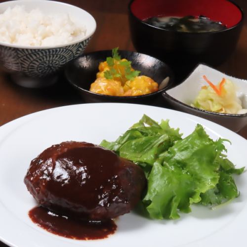 Limited quantity per day! Daily lunch special 850 yen *Drink bar included