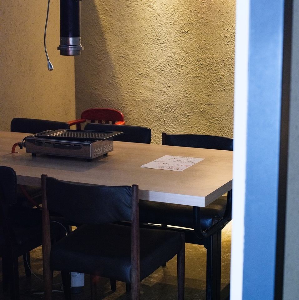 落ち着きのある拘った店内で至福の一時をお過ごしください。