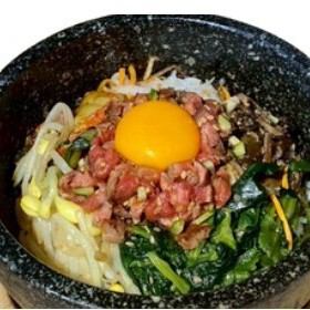 ボリューム満点のランチで午後からの活力をチャージ!【石焼ユッケビビンバランチ】1500円(税込)