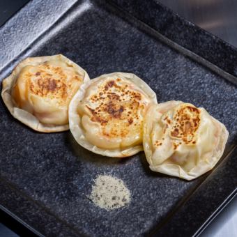 3種のチーズ餃子